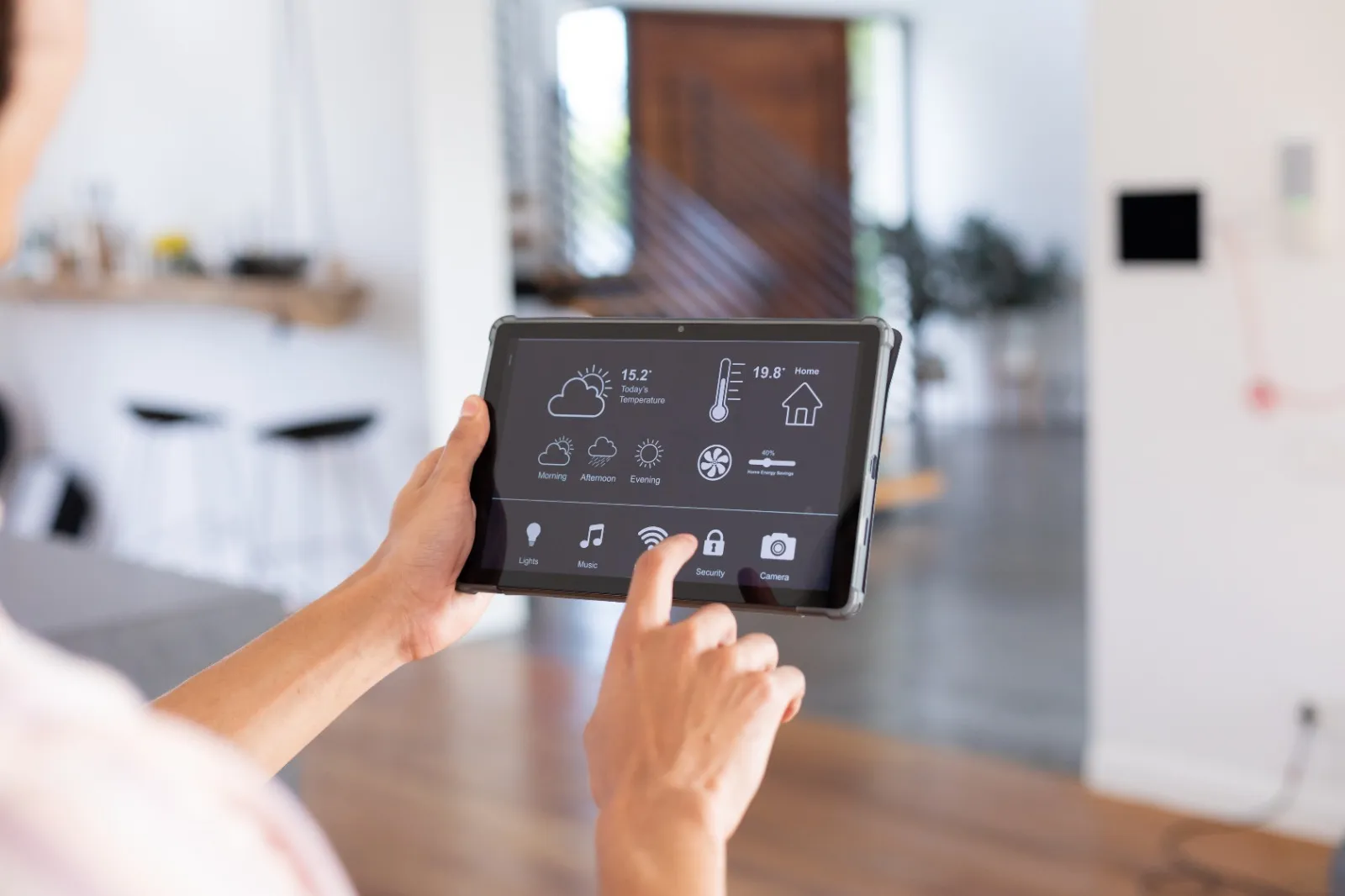 Smart home Dubai with KNX, Zigbee and Z-Wave controlling lighting, climate and security